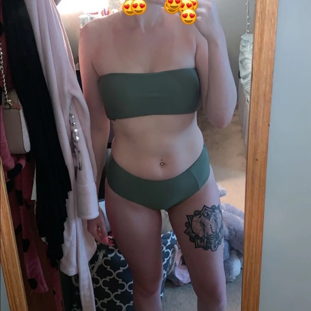 Bathing suit